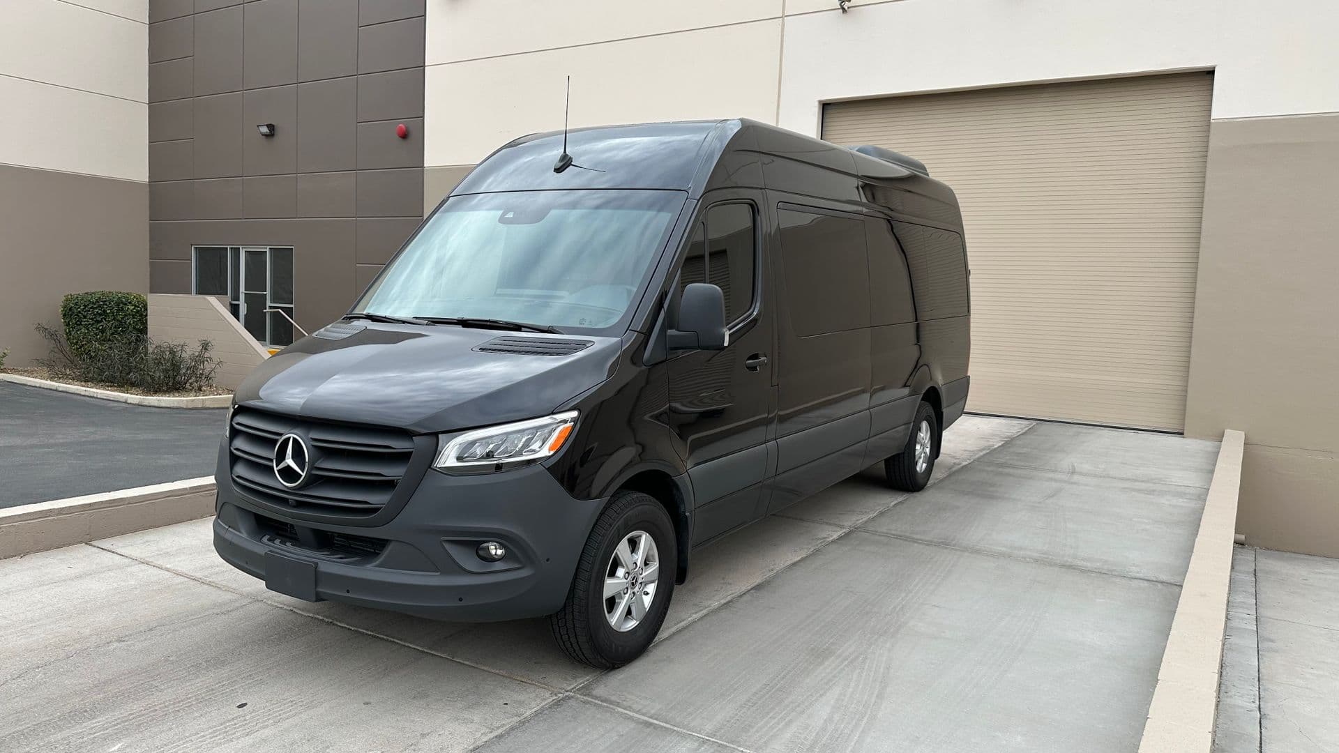 Mercedes Sprinter front view
